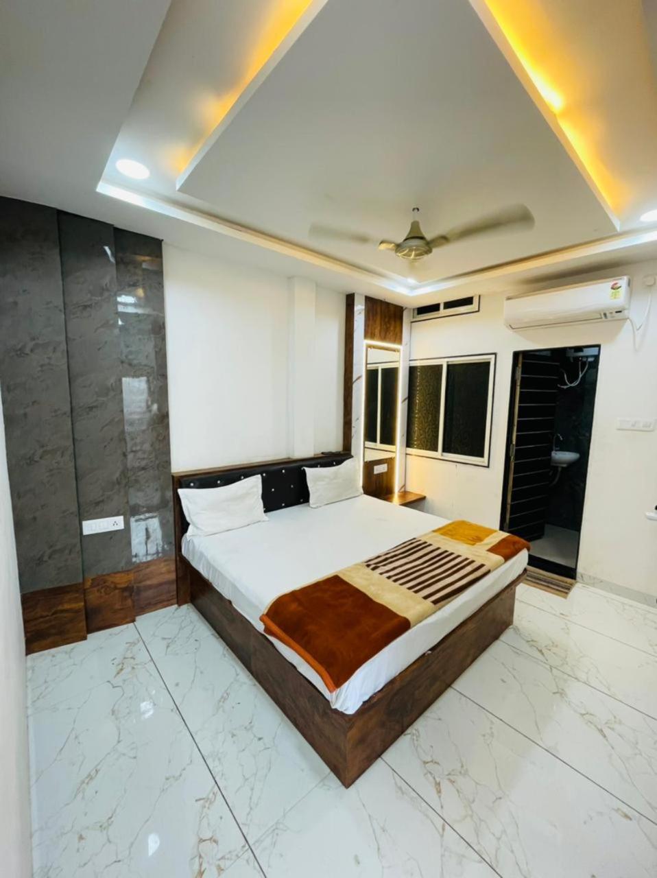 Hotel Shree Shyam Sharnam Godarpura Luaran gambar