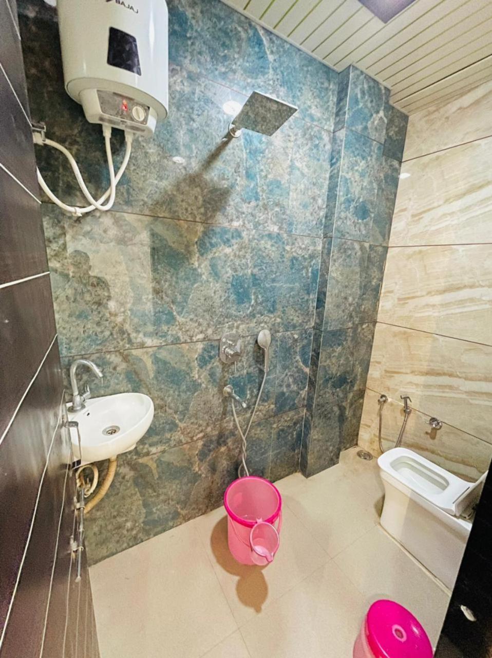 Hotel Shree Shyam Sharnam Godarpura Luaran gambar